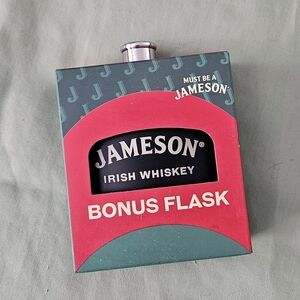 Jameson Irish Whiskey Bonus Flask‎ New in a Box Never Used